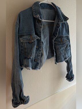 Cropped Light Blue Denim Jacket Brandy Melville / John Galt